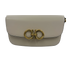 Dona Bolso, vista frontal